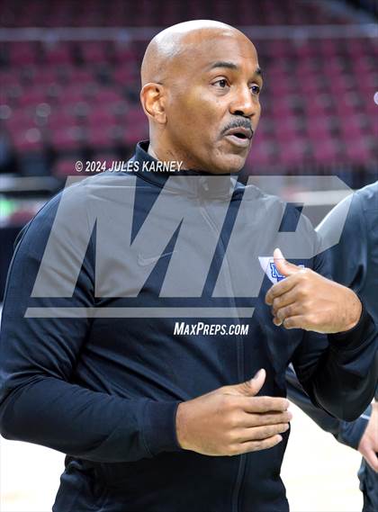 Thumbnail 1 in St. Pius X-St. Matthias Academy vs St Augustine (Tarkanian Classic) photogallery.