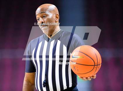 Thumbnail 3 in St. Pius X-St. Matthias Academy vs St Augustine (Tarkanian Classic) photogallery.
