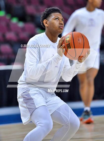 Thumbnail 3 in St. Pius X-St. Matthias Academy vs St Augustine (Tarkanian Classic) photogallery.