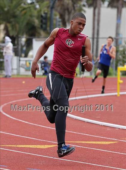Thumbnail 2 in 2011 Santa Barbara Easter Relays photogallery.