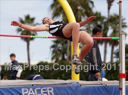 Thumbnail 1 in 2011 Santa Barbara Easter Relays photogallery.