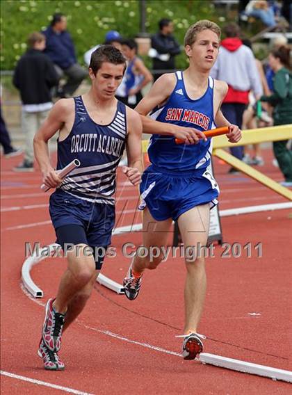 Thumbnail 3 in 2011 Santa Barbara Easter Relays photogallery.