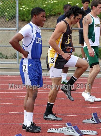 Thumbnail 3 in 2011 Santa Barbara Easter Relays photogallery.