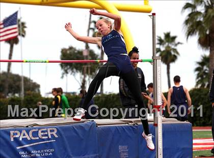 Thumbnail 3 in 2011 Santa Barbara Easter Relays photogallery.