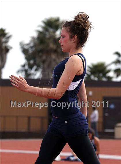Thumbnail 1 in 2011 Santa Barbara Easter Relays photogallery.