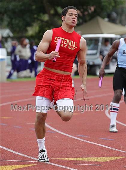 Thumbnail 2 in 2011 Santa Barbara Easter Relays photogallery.