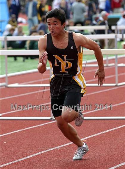 Thumbnail 2 in 2011 Santa Barbara Easter Relays photogallery.