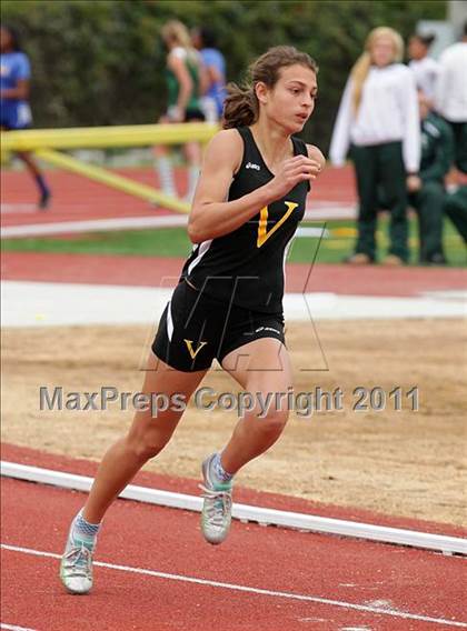 Thumbnail 2 in 2011 Santa Barbara Easter Relays photogallery.