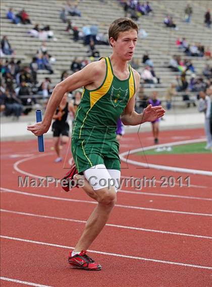 Thumbnail 1 in 2011 Santa Barbara Easter Relays photogallery.
