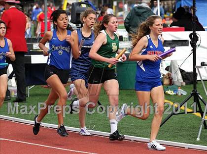 Thumbnail 3 in 2011 Santa Barbara Easter Relays photogallery.