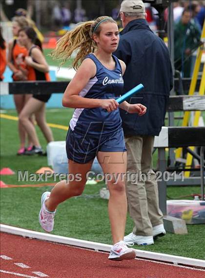 Thumbnail 2 in 2011 Santa Barbara Easter Relays photogallery.