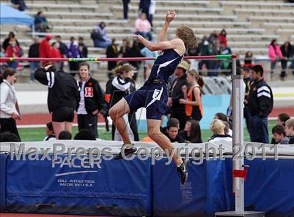 Thumbnail 3 in 2011 Santa Barbara Easter Relays photogallery.