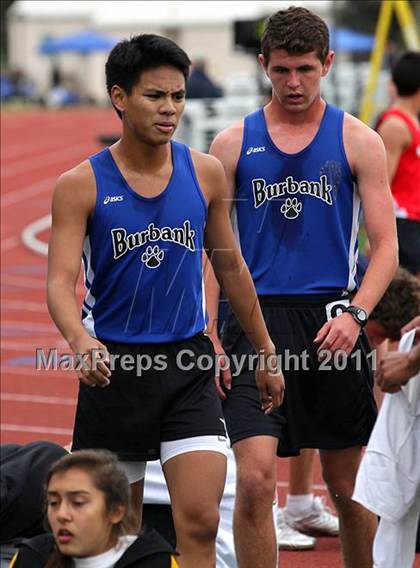 Thumbnail 1 in 2011 Santa Barbara Easter Relays photogallery.