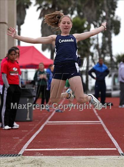 Thumbnail 1 in 2011 Santa Barbara Easter Relays photogallery.