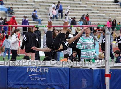 Thumbnail 3 in 2011 Santa Barbara Easter Relays photogallery.