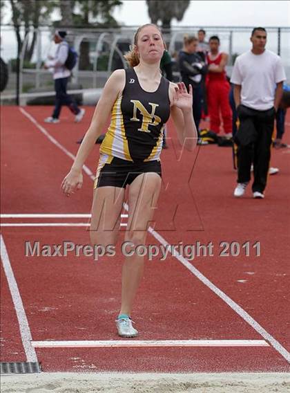 Thumbnail 1 in 2011 Santa Barbara Easter Relays photogallery.