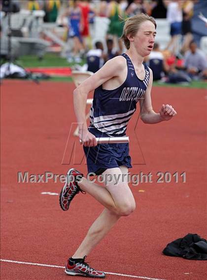 Thumbnail 2 in 2011 Santa Barbara Easter Relays photogallery.