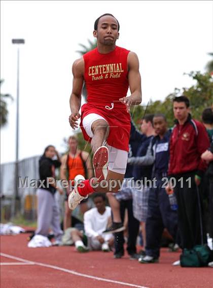 Thumbnail 3 in 2011 Santa Barbara Easter Relays photogallery.
