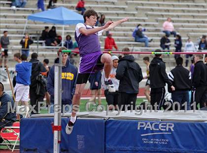 Thumbnail 3 in 2011 Santa Barbara Easter Relays photogallery.