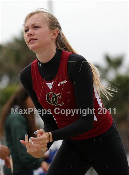 Thumbnail 3 in 2011 Santa Barbara Easter Relays photogallery.