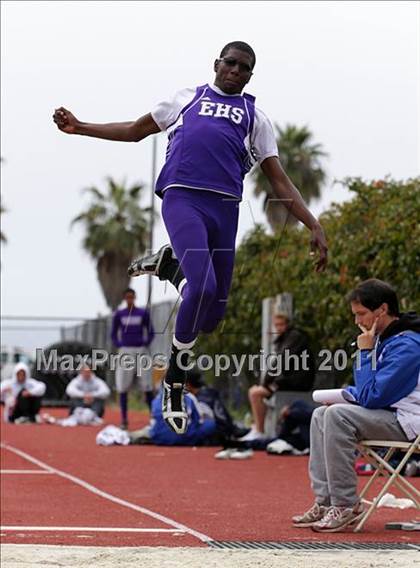 Thumbnail 3 in 2011 Santa Barbara Easter Relays photogallery.