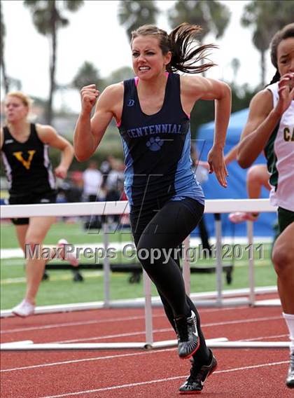 Thumbnail 1 in 2011 Santa Barbara Easter Relays photogallery.