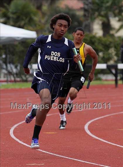 Thumbnail 2 in 2011 Santa Barbara Easter Relays photogallery.