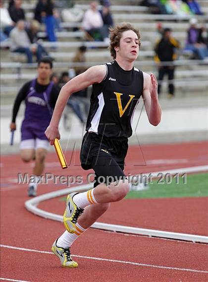Thumbnail 3 in 2011 Santa Barbara Easter Relays photogallery.