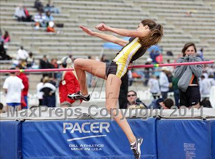 Thumbnail 1 in 2011 Santa Barbara Easter Relays photogallery.