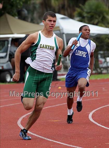 Thumbnail 3 in 2011 Santa Barbara Easter Relays photogallery.