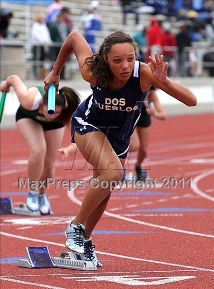 Thumbnail 3 in 2011 Santa Barbara Easter Relays photogallery.