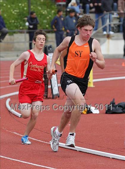 Thumbnail 2 in 2011 Santa Barbara Easter Relays photogallery.