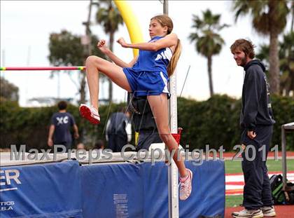 Thumbnail 2 in 2011 Santa Barbara Easter Relays photogallery.