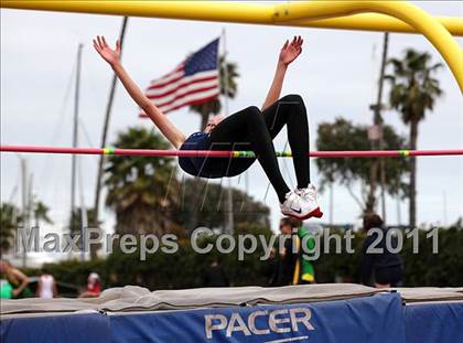 Thumbnail 1 in 2011 Santa Barbara Easter Relays photogallery.