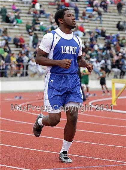 Thumbnail 3 in 2011 Santa Barbara Easter Relays photogallery.