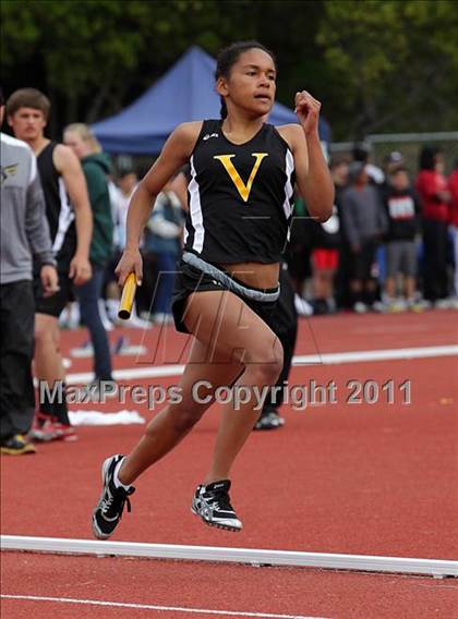 Thumbnail 1 in 2011 Santa Barbara Easter Relays photogallery.