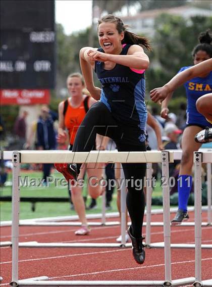 Thumbnail 3 in 2011 Santa Barbara Easter Relays photogallery.