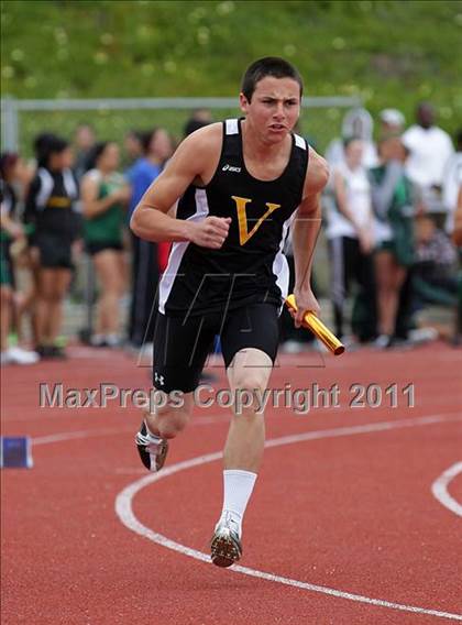 Thumbnail 2 in 2011 Santa Barbara Easter Relays photogallery.