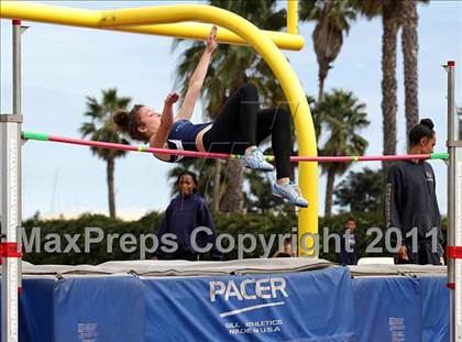 Thumbnail 3 in 2011 Santa Barbara Easter Relays photogallery.