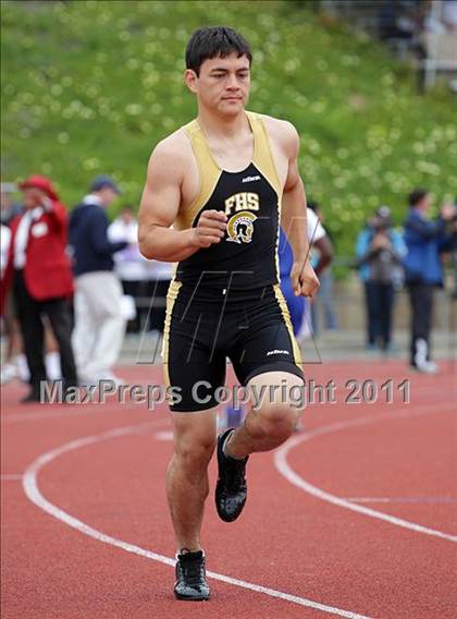 Thumbnail 2 in 2011 Santa Barbara Easter Relays photogallery.