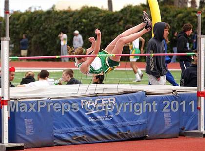 Thumbnail 2 in 2011 Santa Barbara Easter Relays photogallery.