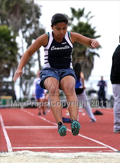 Thumbnail 1 in 2011 Santa Barbara Easter Relays photogallery.
