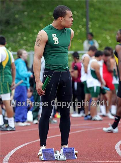 Thumbnail 3 in 2011 Santa Barbara Easter Relays photogallery.