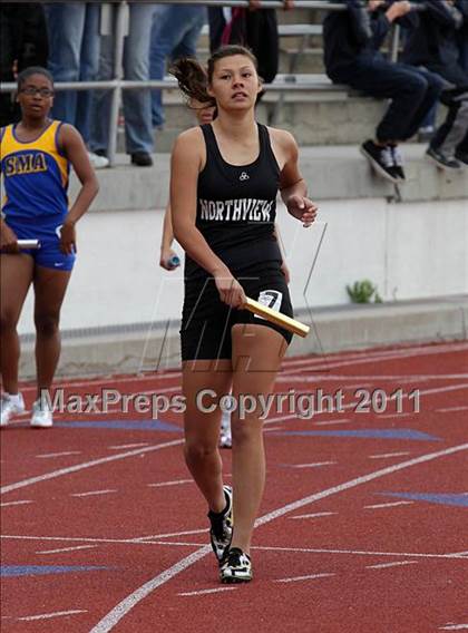 Thumbnail 1 in 2011 Santa Barbara Easter Relays photogallery.