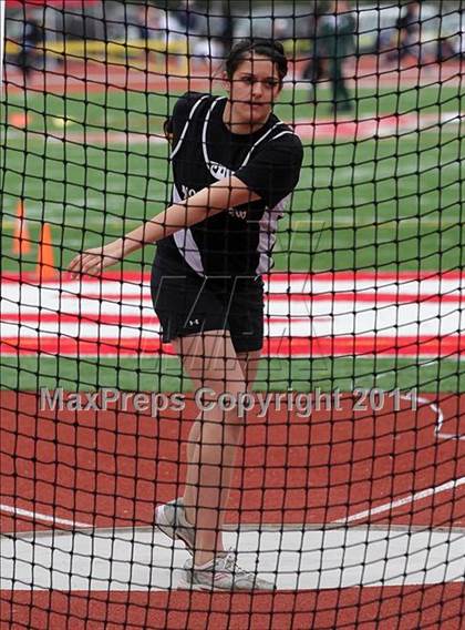 Thumbnail 3 in 2011 Santa Barbara Easter Relays photogallery.