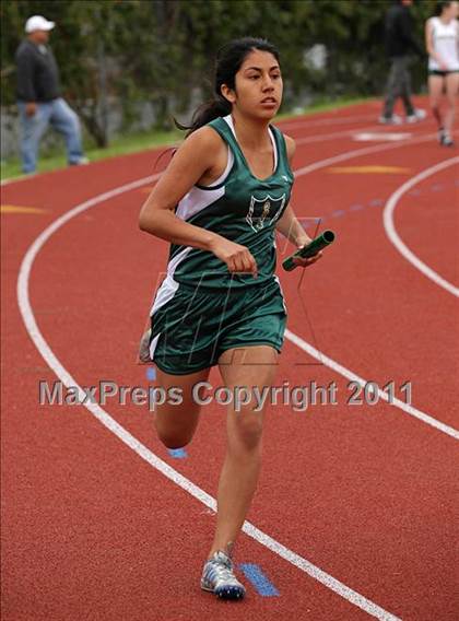 Thumbnail 3 in 2011 Santa Barbara Easter Relays photogallery.