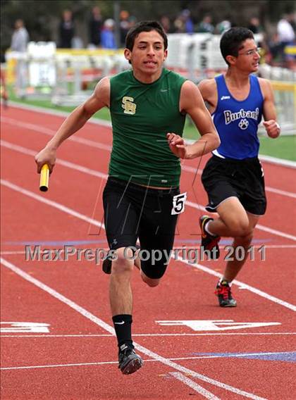 Thumbnail 2 in 2011 Santa Barbara Easter Relays photogallery.