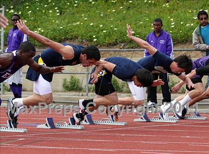 Thumbnail 3 in 2011 Santa Barbara Easter Relays photogallery.