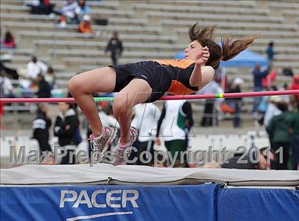 Thumbnail 1 in 2011 Santa Barbara Easter Relays photogallery.