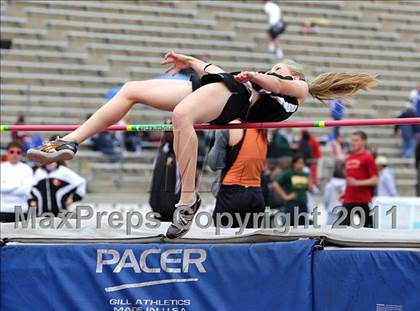Thumbnail 1 in 2011 Santa Barbara Easter Relays photogallery.
